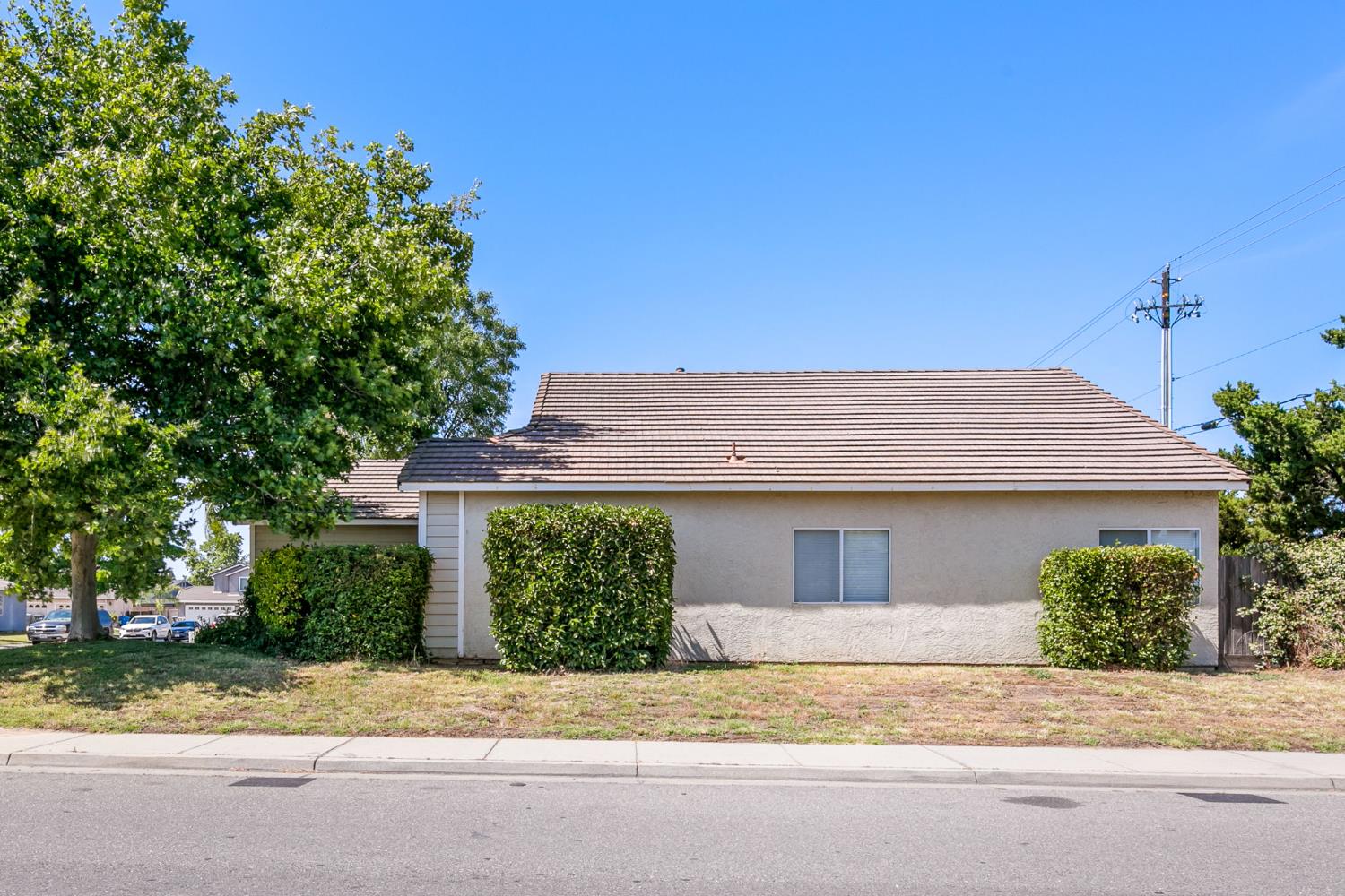 Oleander Drive, Yuba City, California image 5
