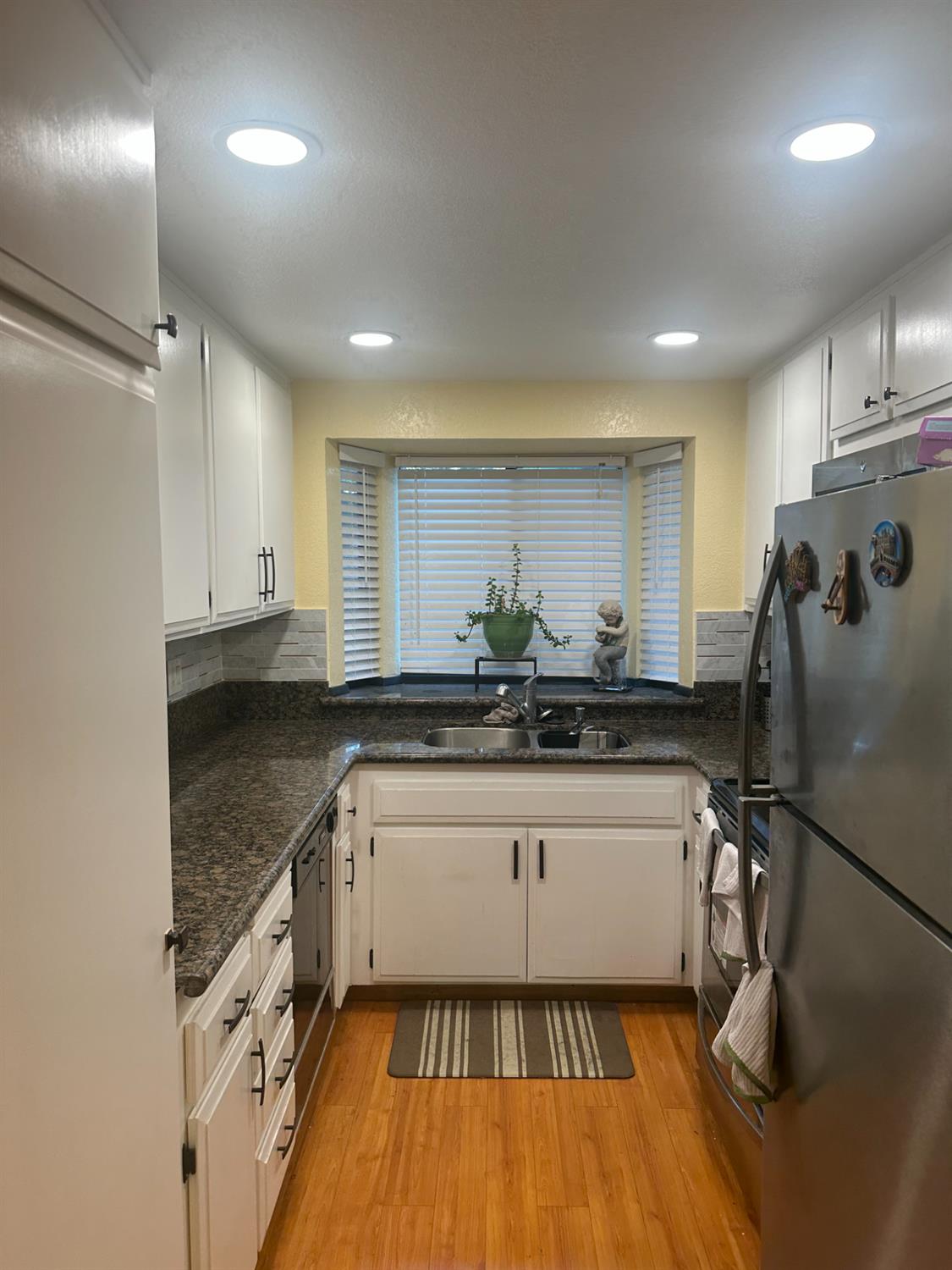 Photo #9: 225068739 Listing: Photo #9