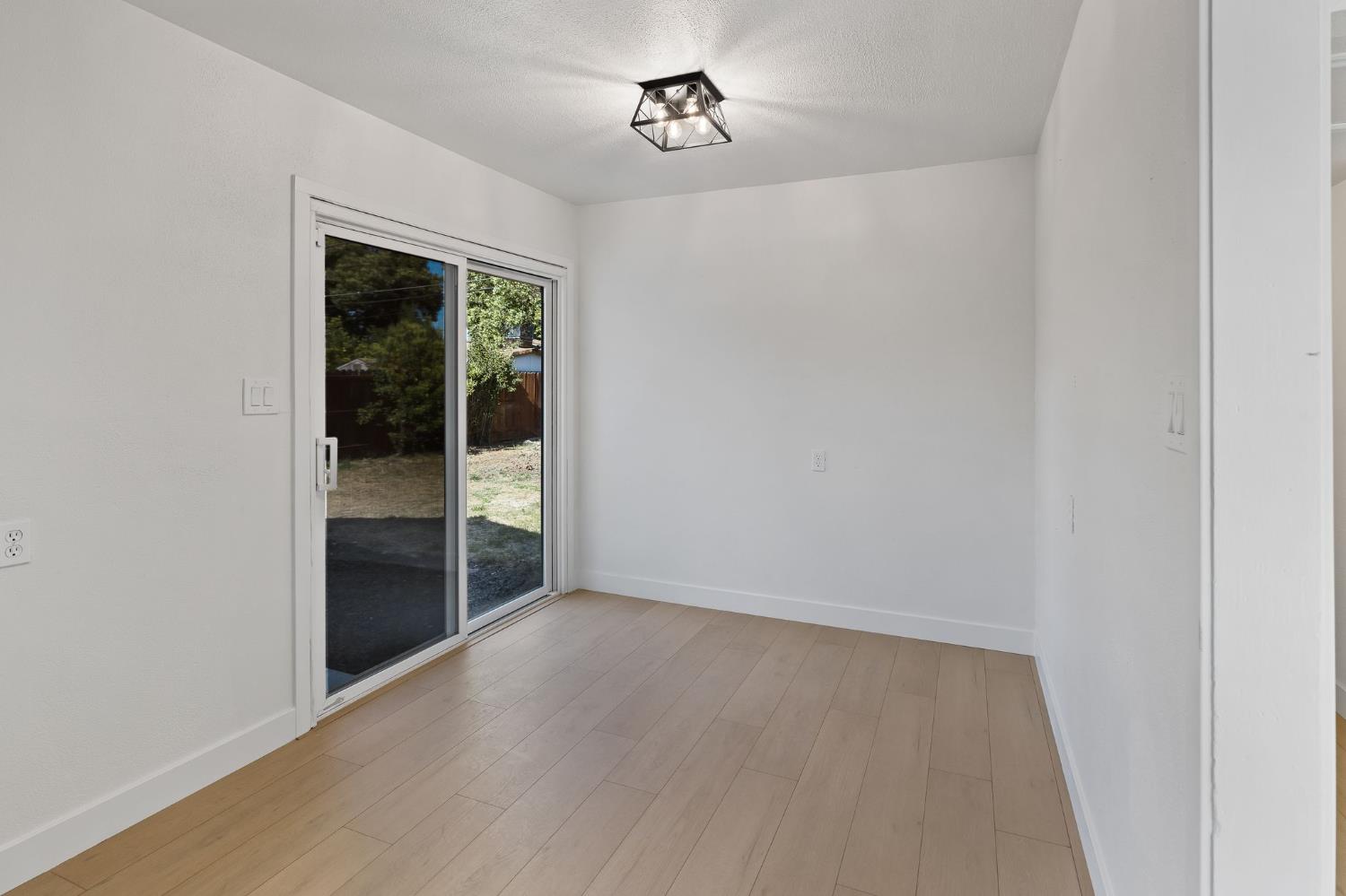 Detail Gallery Image 15 of 28 For 3270 Nareb St, Sacramento,  CA 95838 - 3 Beds | 1 Baths