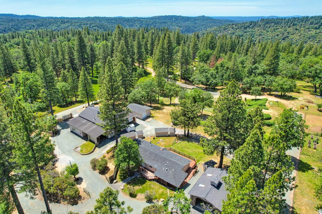 Bear Lane, Somerset, California image 1