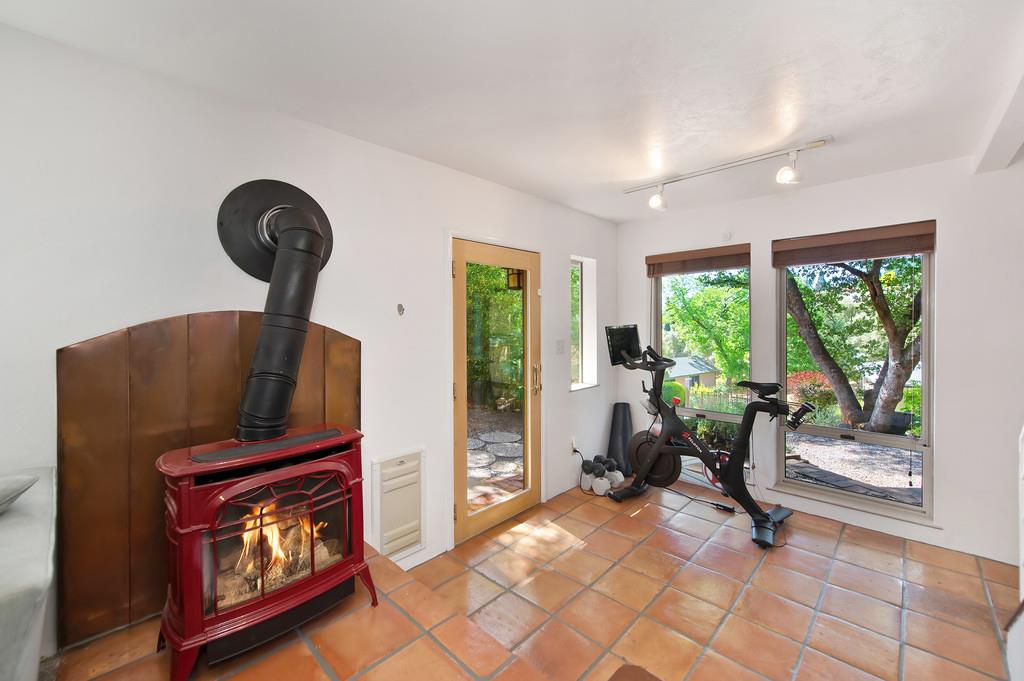 Foresthill Avenue, Auburn, California image 47