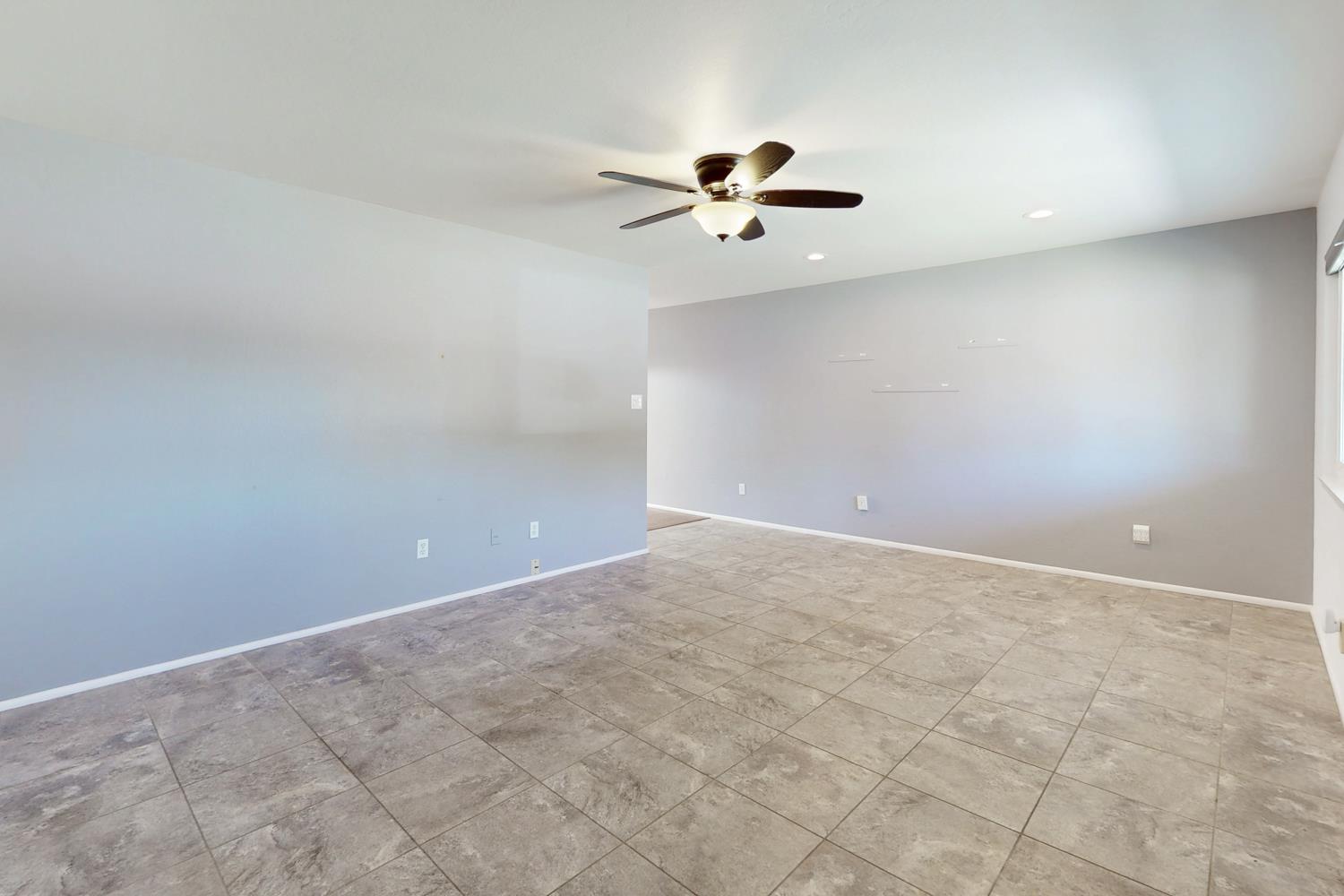 E 18th Street #2, Marysville, California image 6