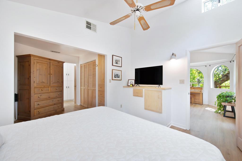 Foresthill Avenue, Auburn, California image 28