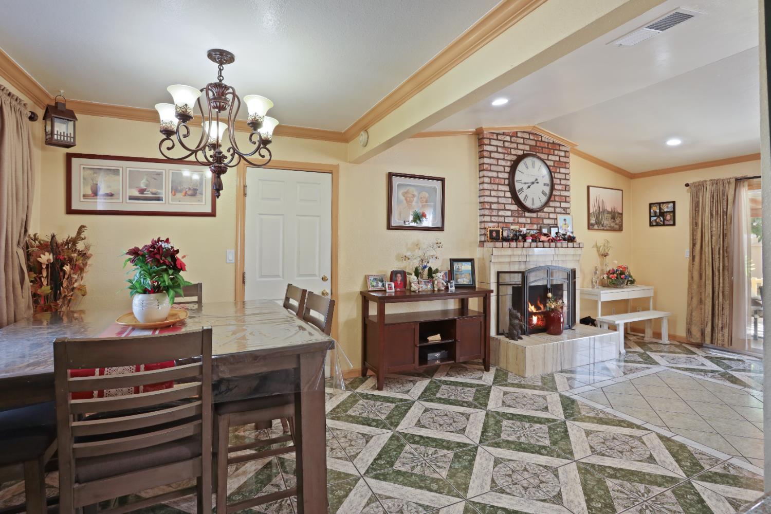 Chinquapin Drive, Modesto, California image 13