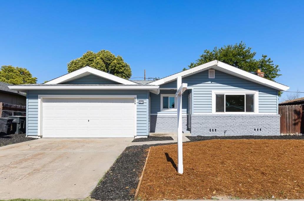 Detail Gallery Image 1 of 28 For 3270 Nareb St, Sacramento,  CA 95838 - 3 Beds | 1 Baths