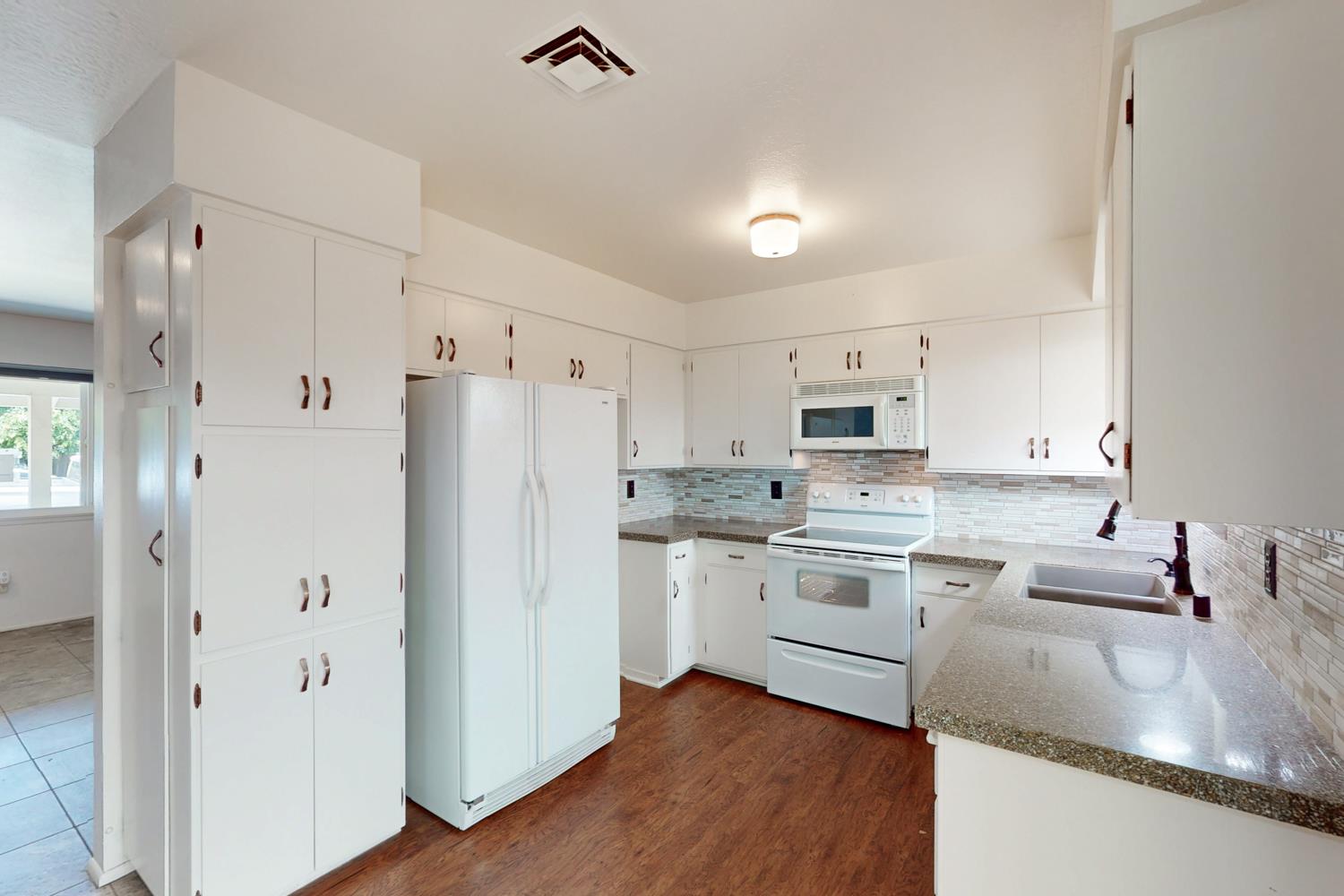 E 18th Street #2, Marysville, California image 22
