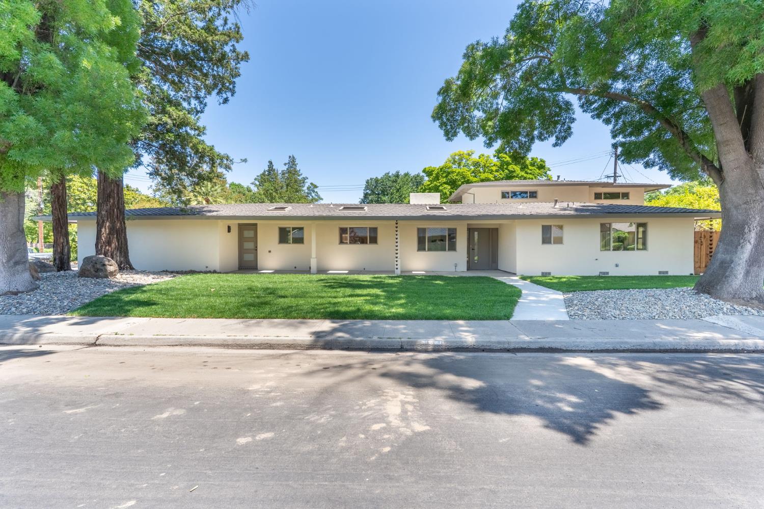 Brady Avenue, Modesto, California image 1