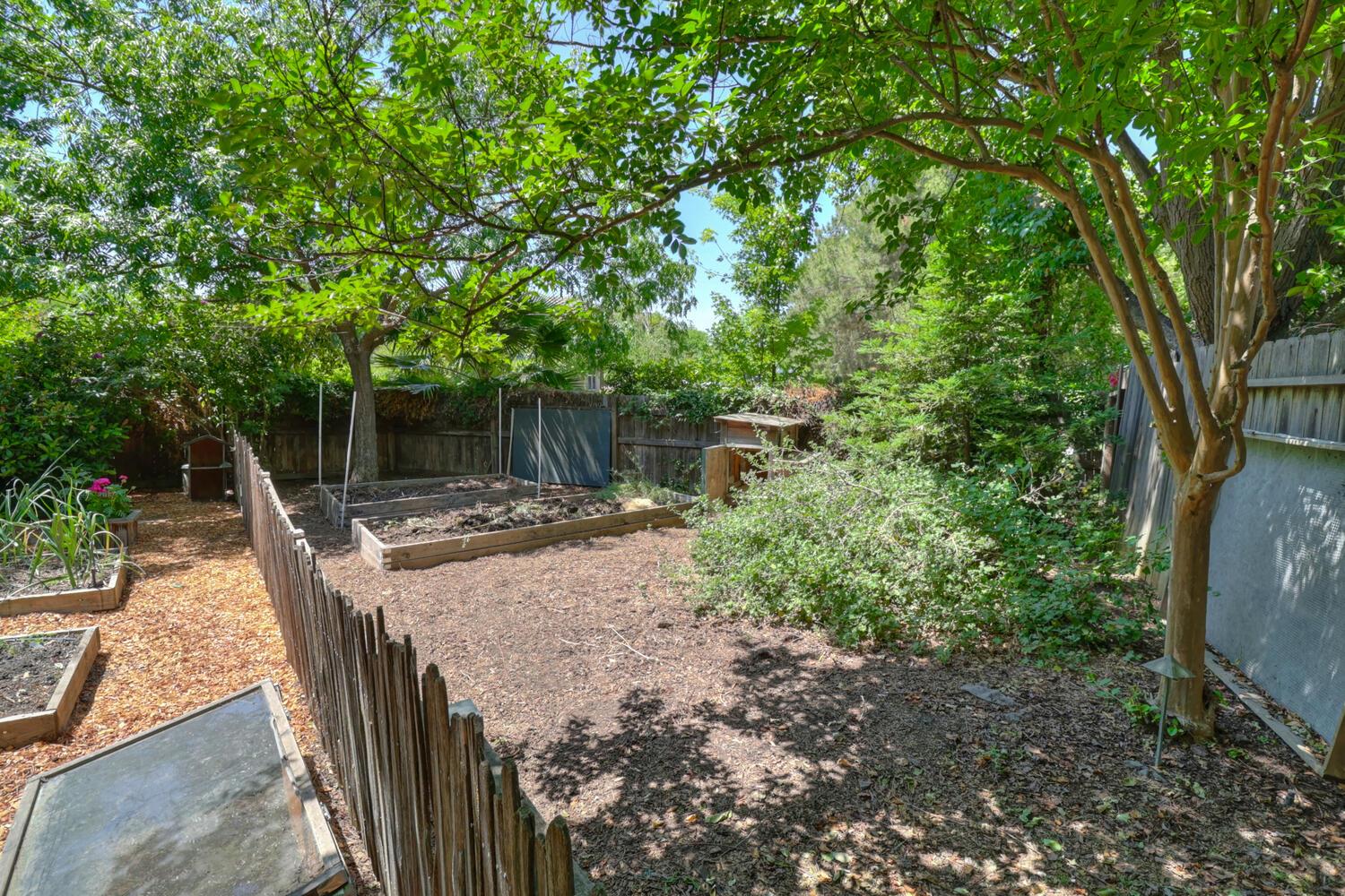 Atlantis Drive, Davis, California image 43