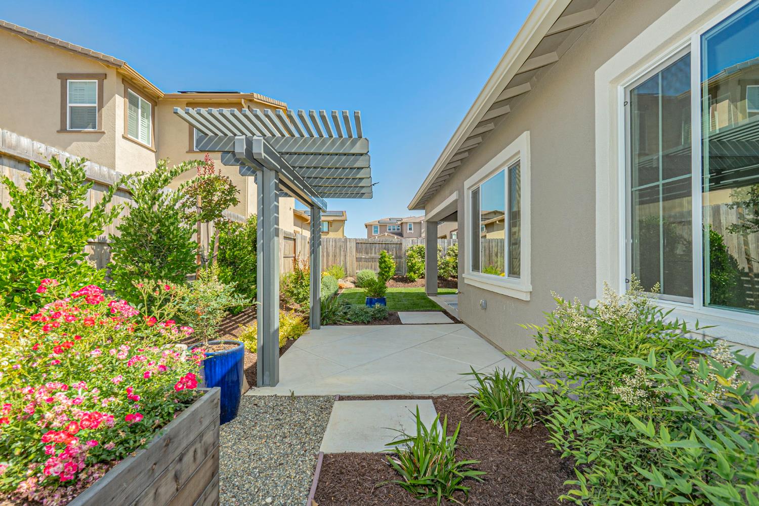 Brooks Circle, Folsom, California image 14
