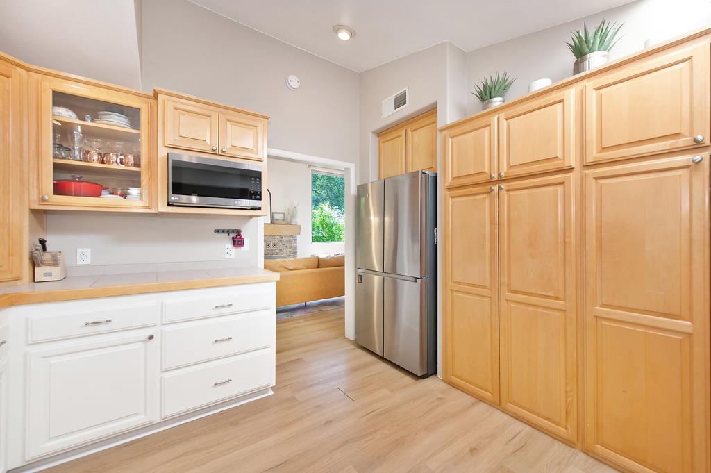 Foresthill Avenue, Auburn, California image 12