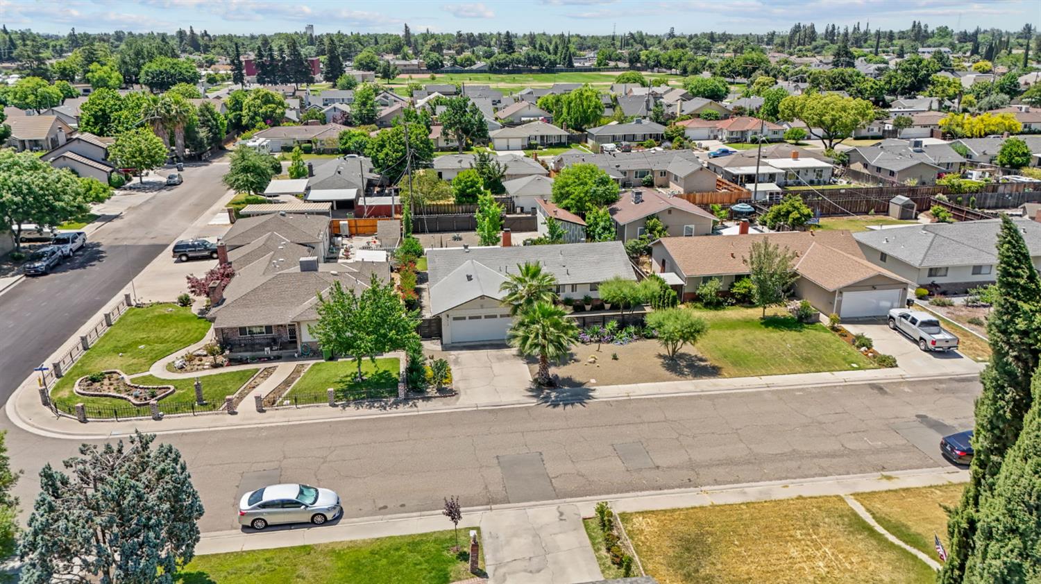 Carolyn Drive, Turlock, California image 36