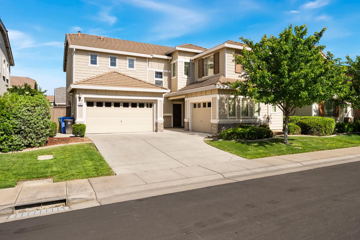 Cordially Way, Elk Grove, California image 2