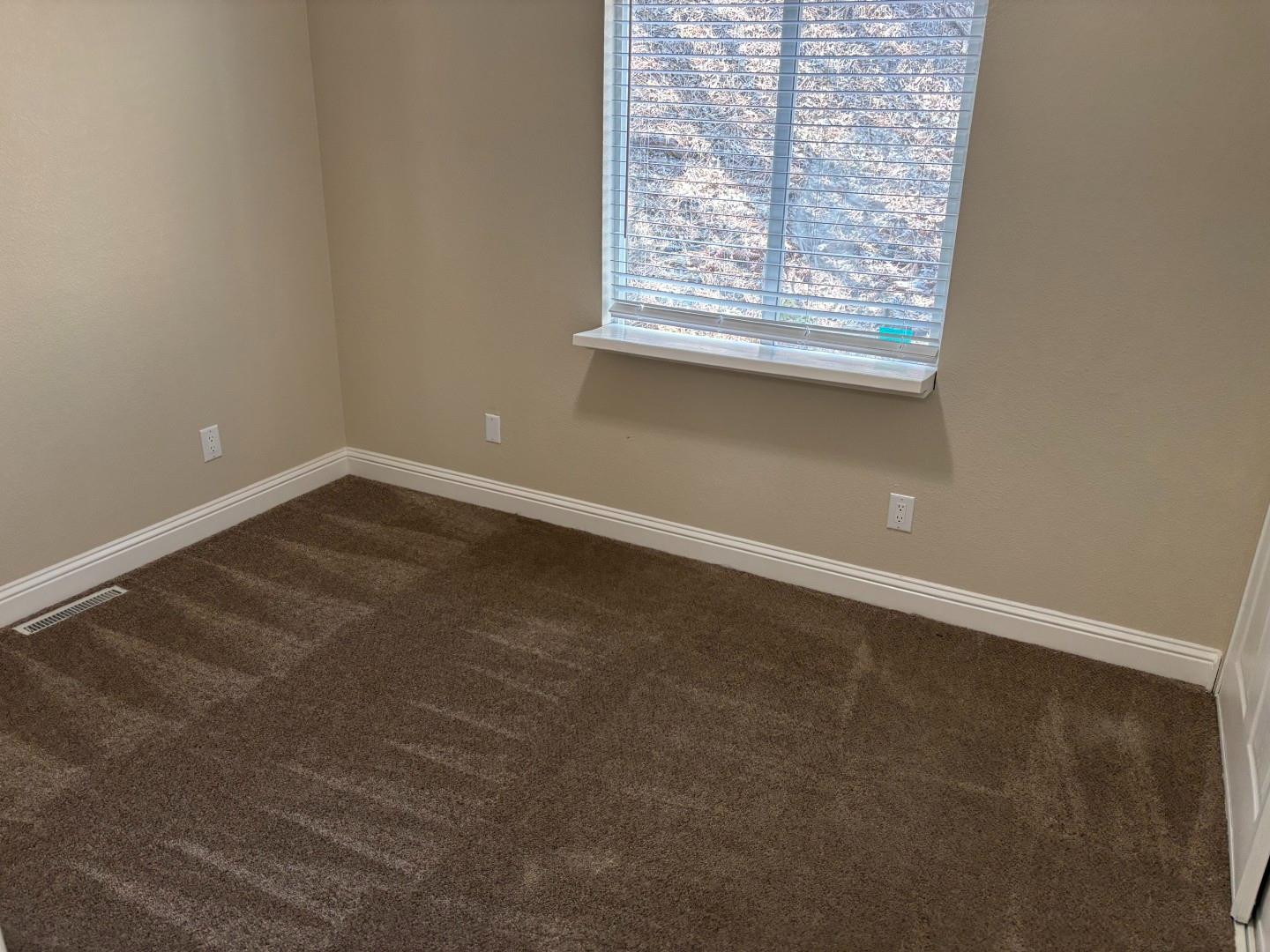 Detail Gallery Image 15 of 17 For 2933 Forebay Rd 17, Pollock Pines,  CA 95726 - 2 Beds | 1 Baths