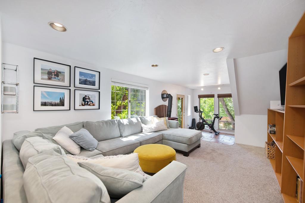 Foresthill Avenue, Auburn, California image 40