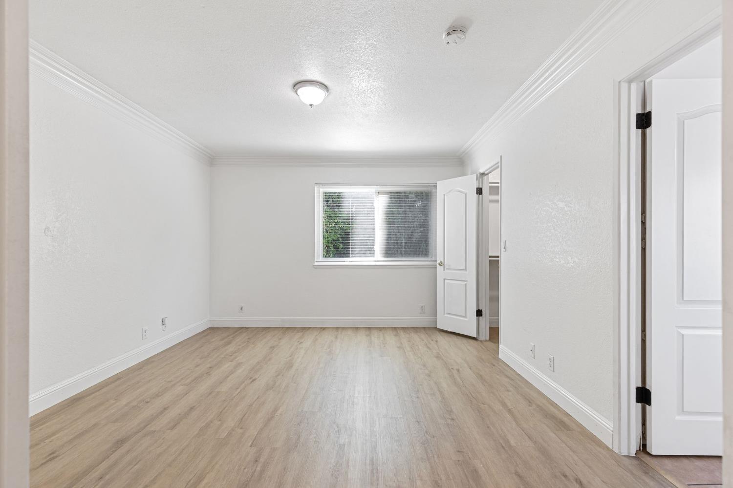 Yerba Court, Sacramento, California image 20