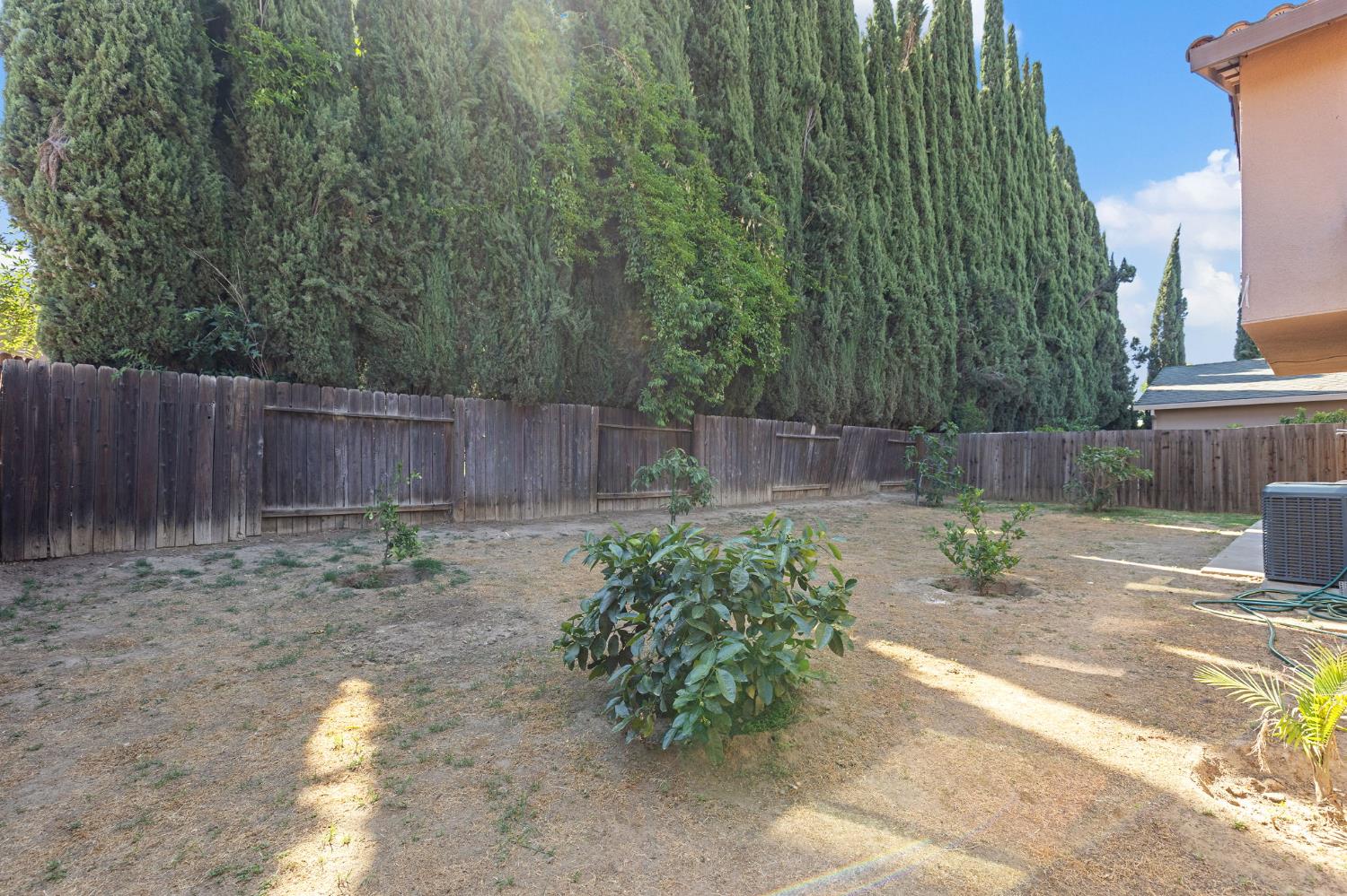 Yerba Court, Sacramento, California image 36