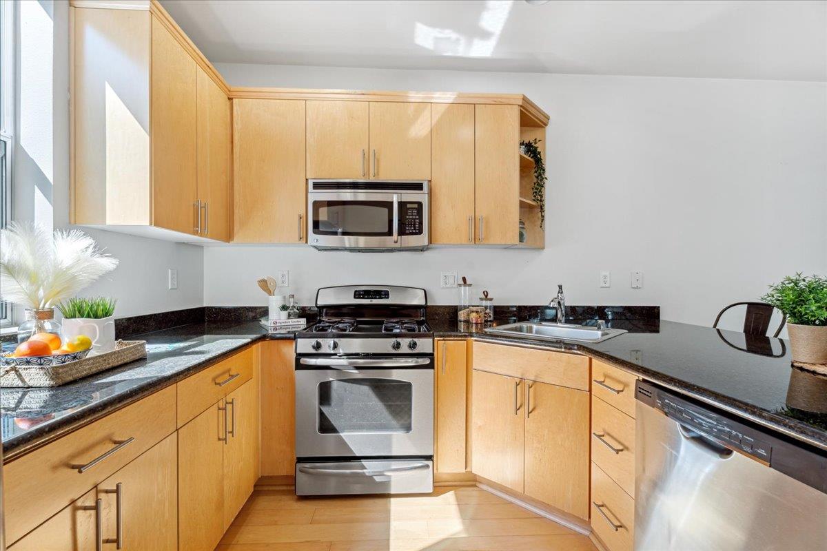 Photo #7: 225069598 Listing: Photo #7