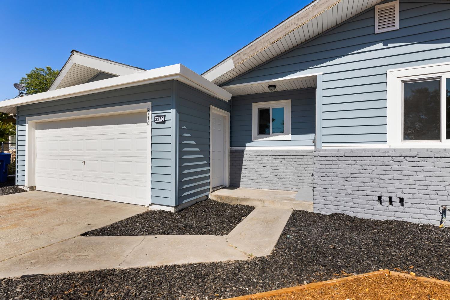 Detail Gallery Image 3 of 28 For 3270 Nareb St, Sacramento,  CA 95838 - 3 Beds | 1 Baths