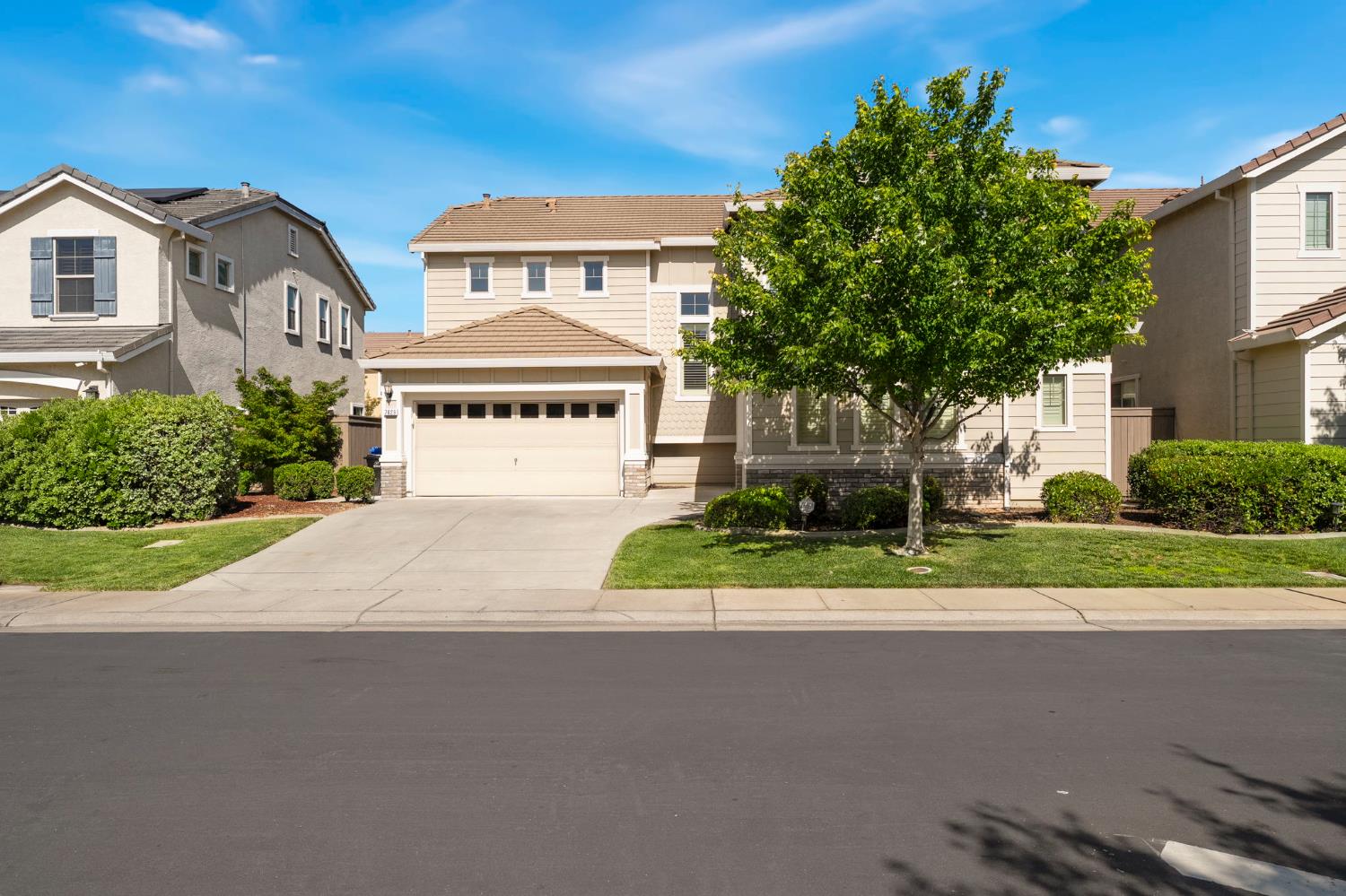 Cordially Way, Elk Grove, California image 1