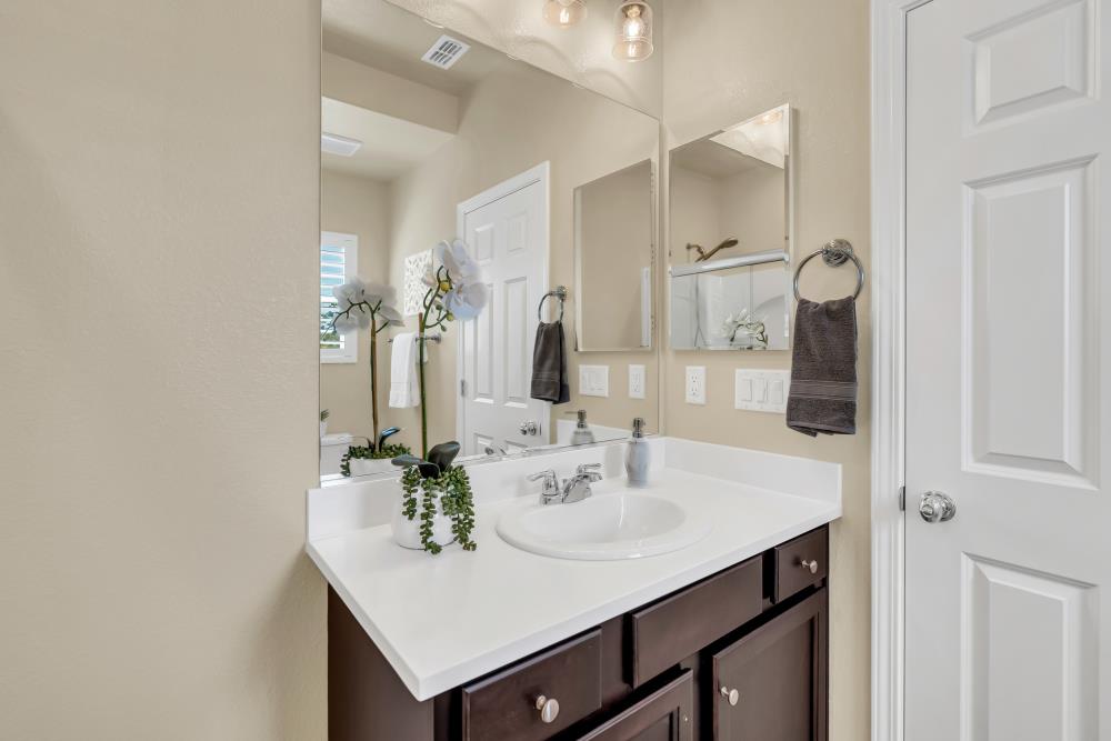 Linnea Court, Elk Grove, California image 24