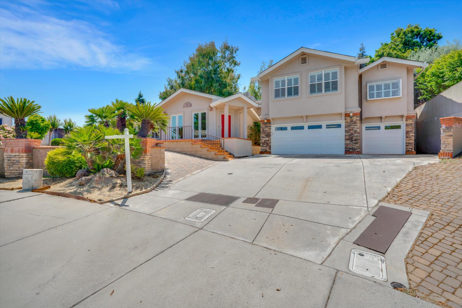 Bevanda Court, Oakdale, California image 3