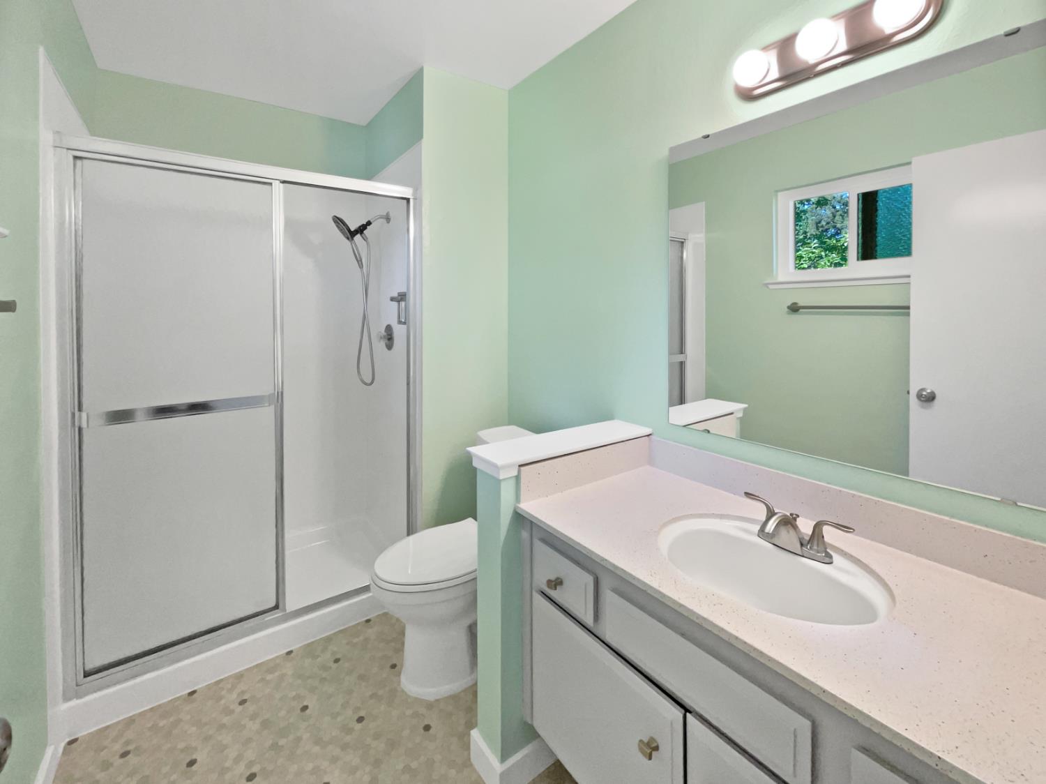 Photo #23: 225069370 Listing: Photo #23
