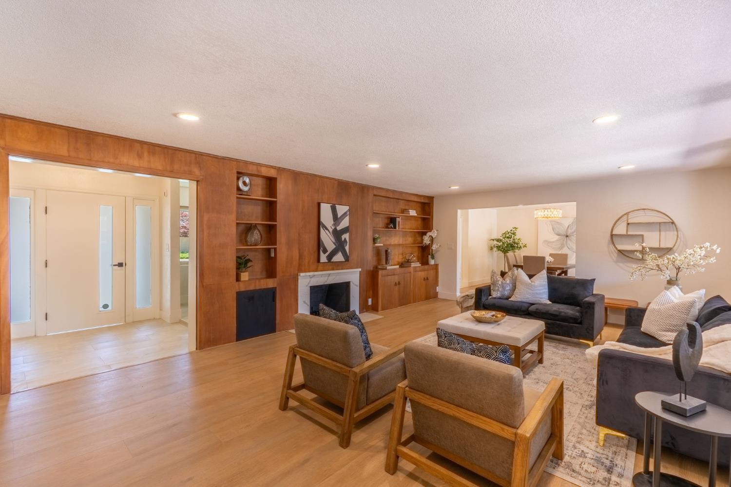 Brady Avenue, Modesto, California image 6