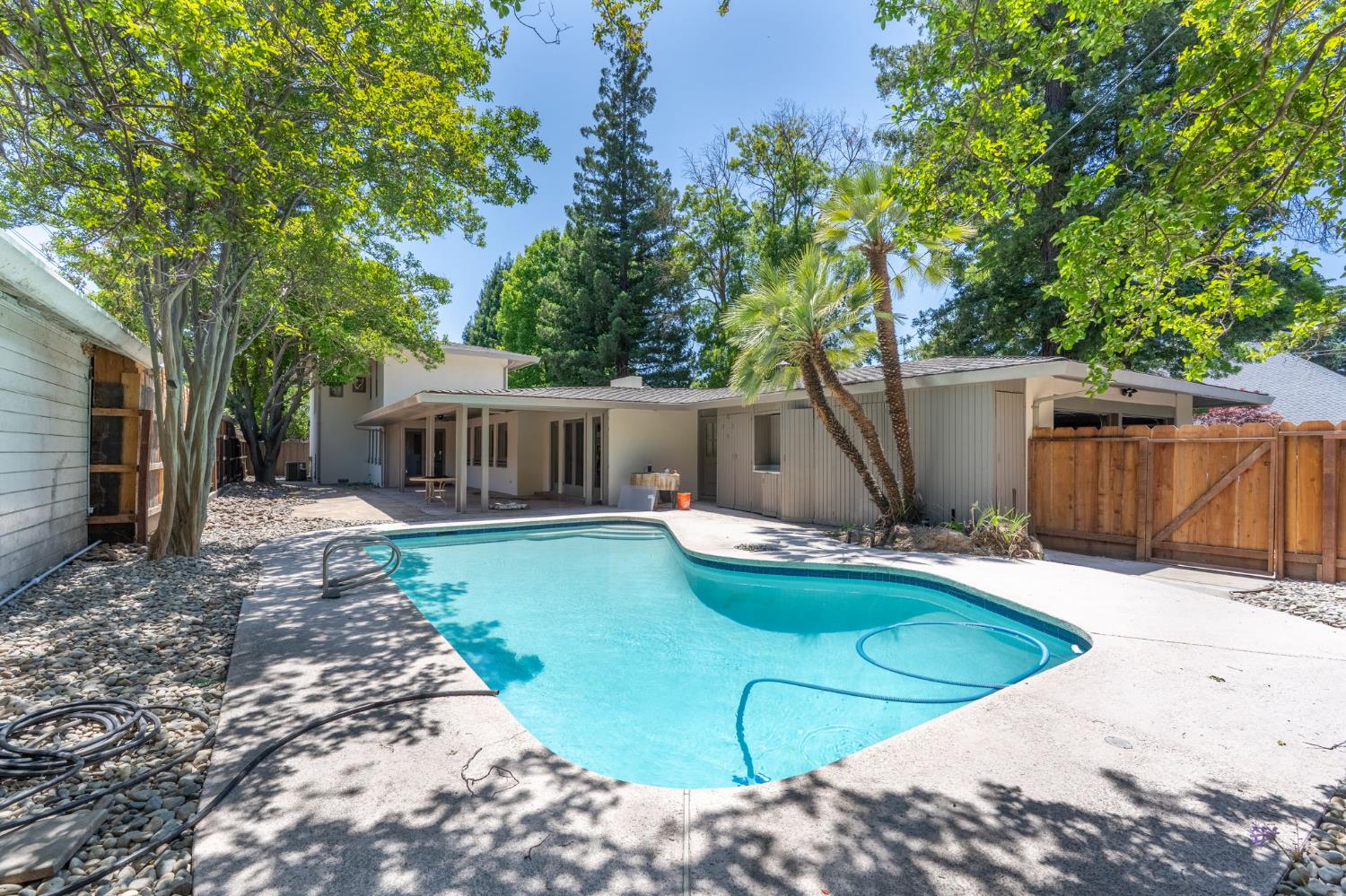 Brady Avenue, Modesto, California image 38