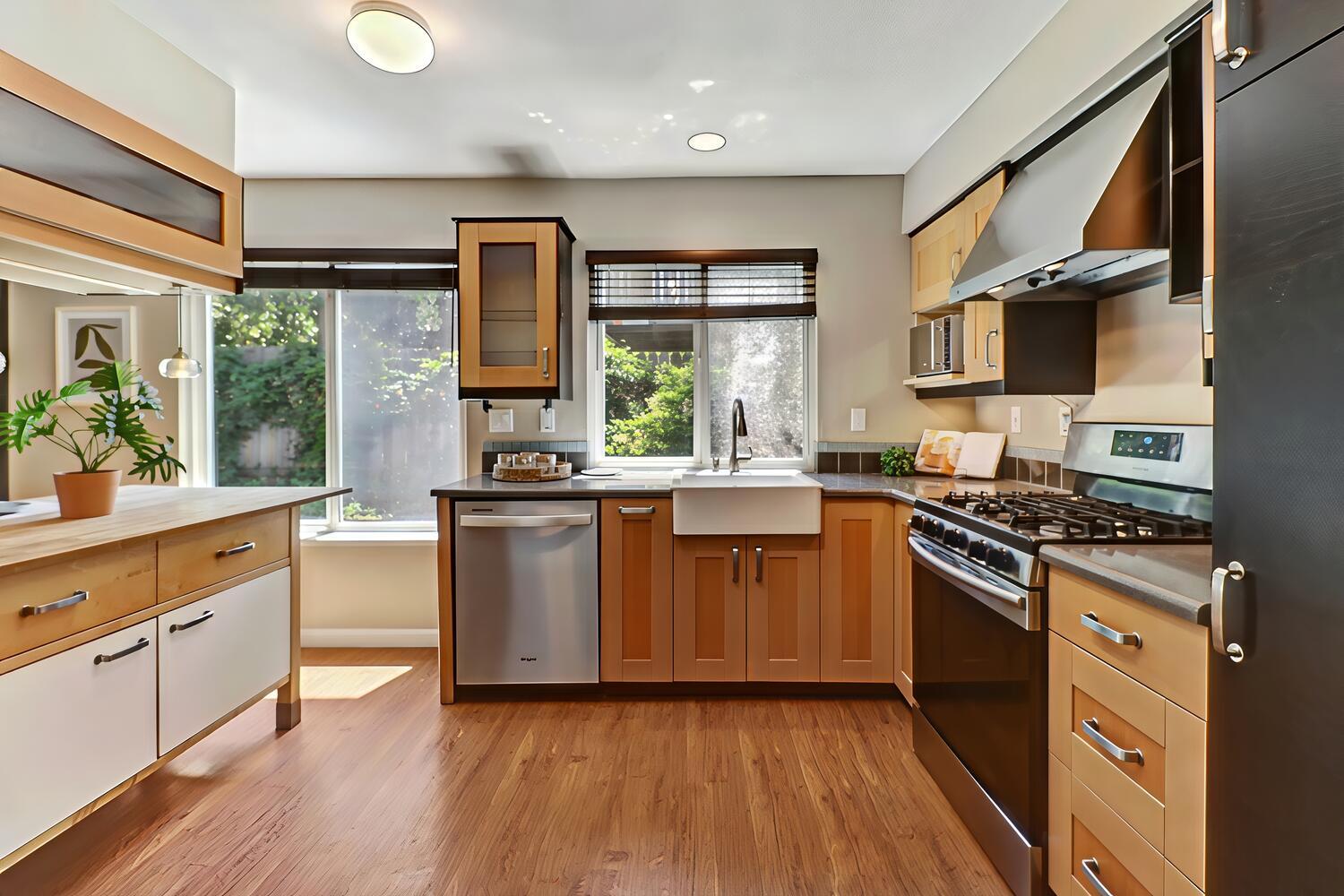Atlantis Drive, Davis, California image 16