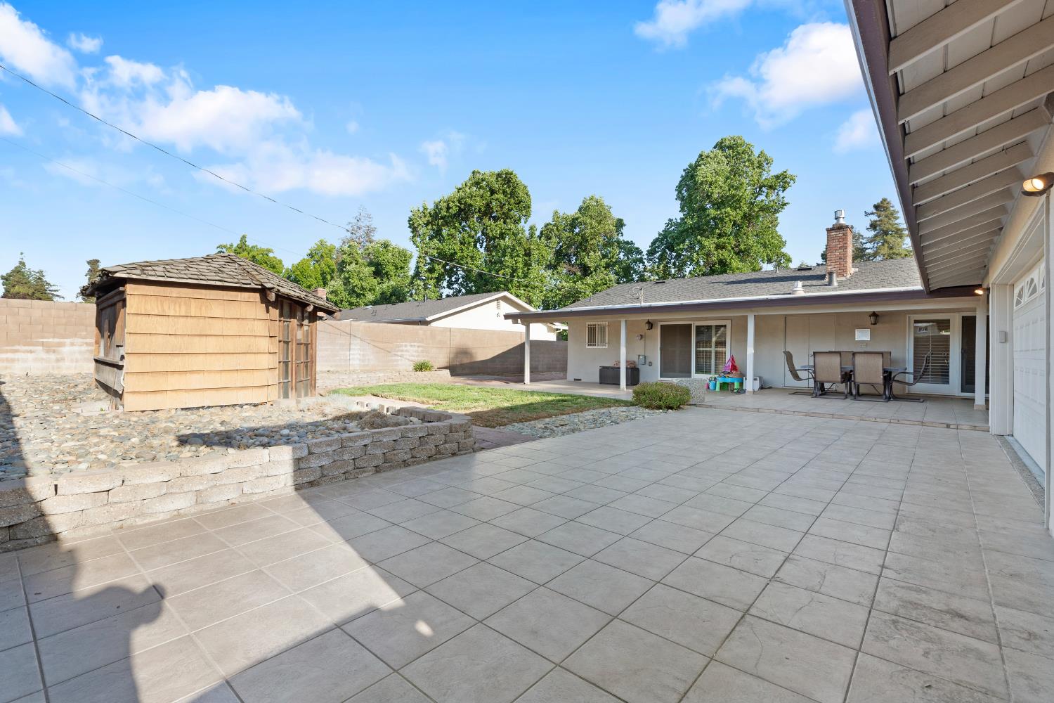 Cheshire Lane, Modesto, California image 29