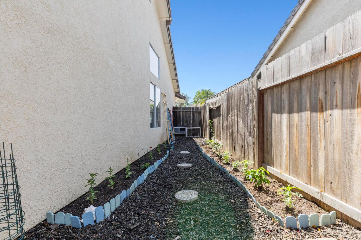 Allen Court, Yuba City, California image 42