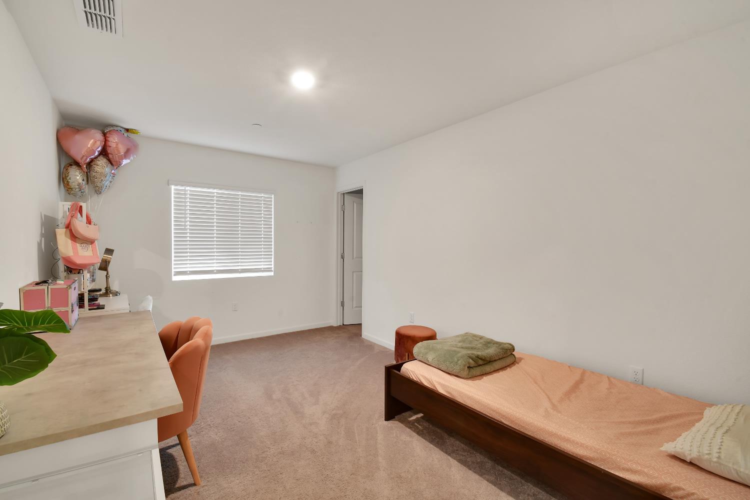 Gatlin Court, Plumas Lake, California image 21