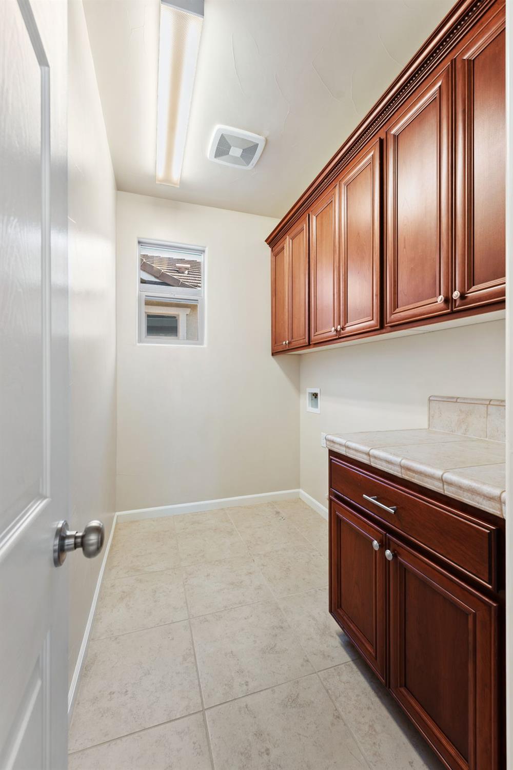 Cordially Way, Elk Grove, California image 31