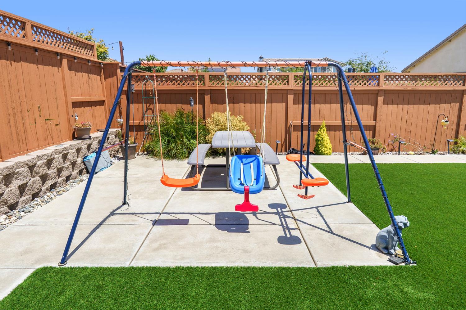 Banks Place, Woodland, California image 34