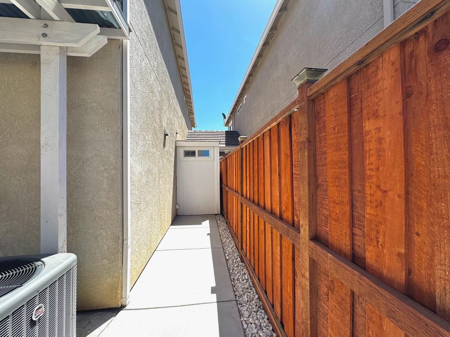Countrywood Lane, Tracy, California image 36