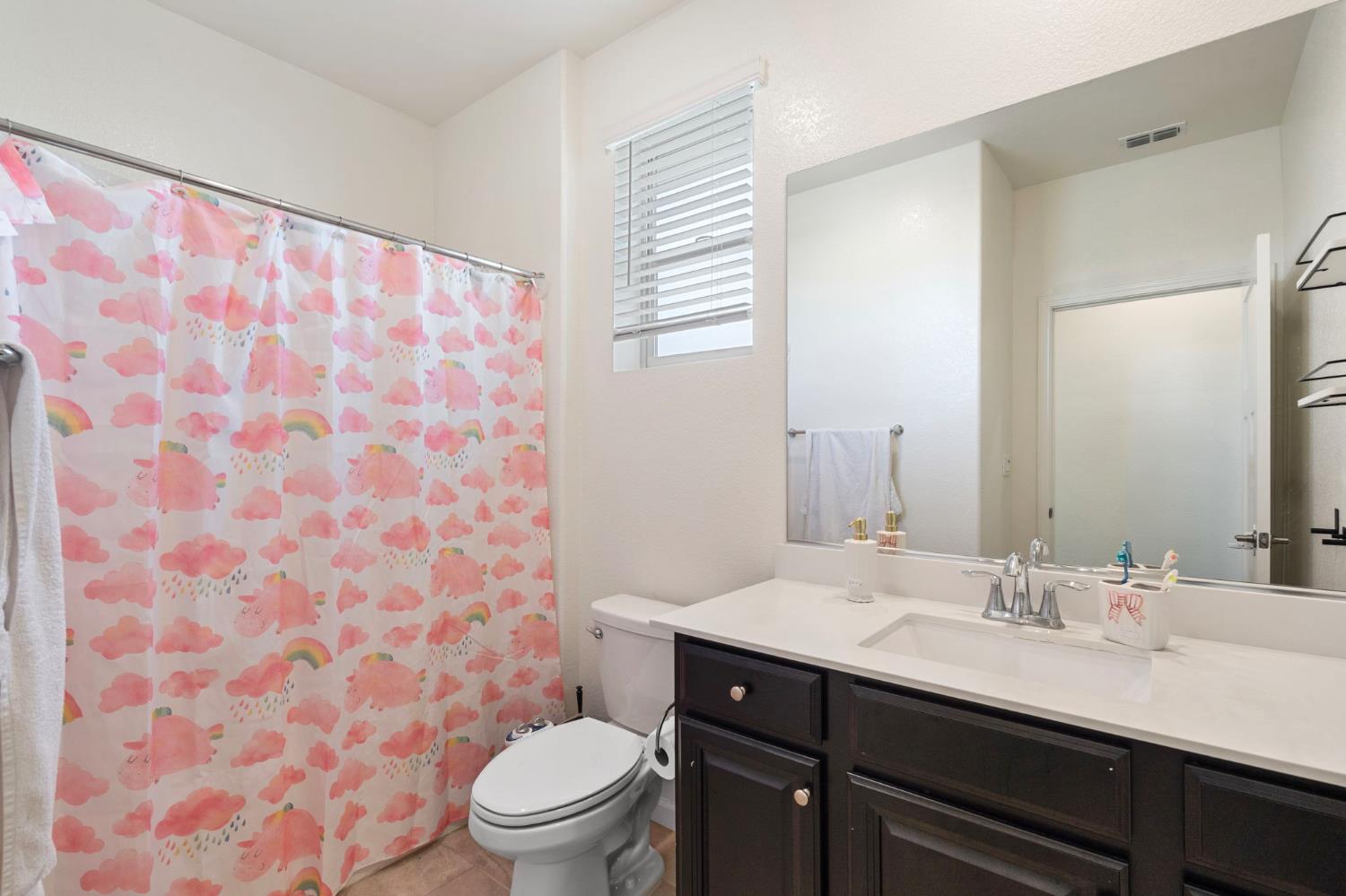 Edington Drive, Rancho Cordova, California image 15