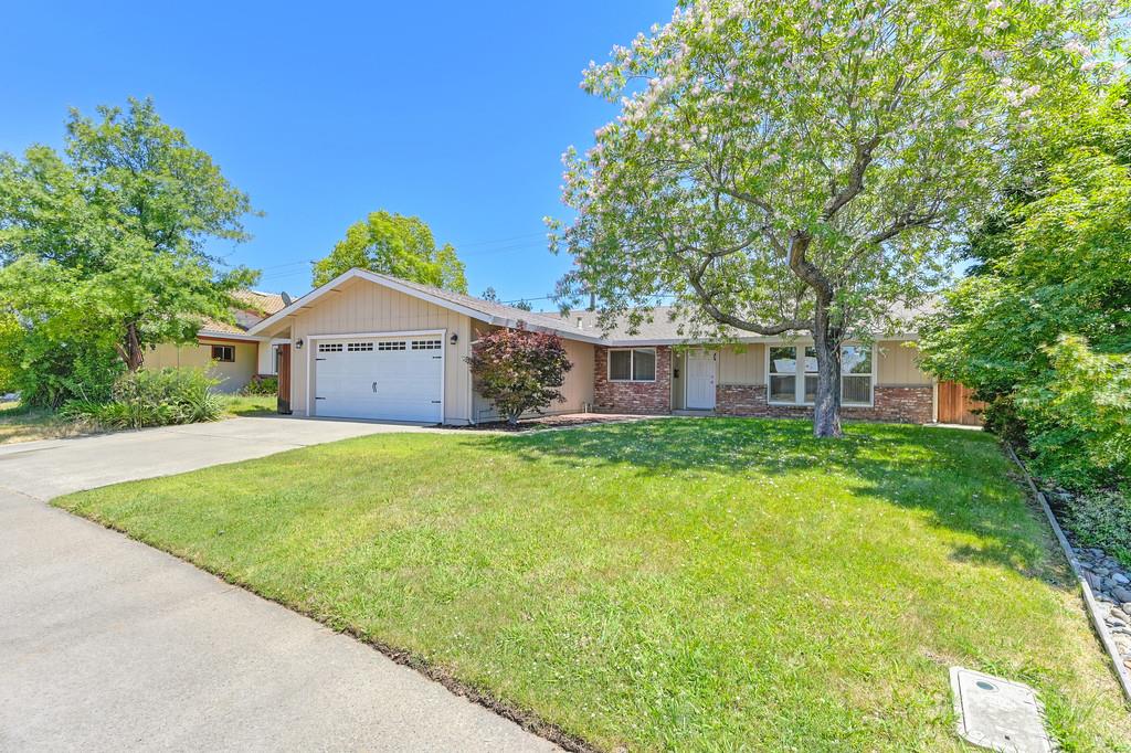 Margaret Way, Roseville, California image 2