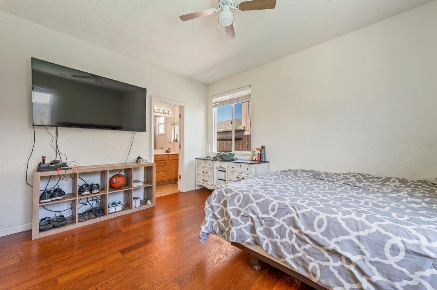 Chateau Drive, Olivehurst, California image 23