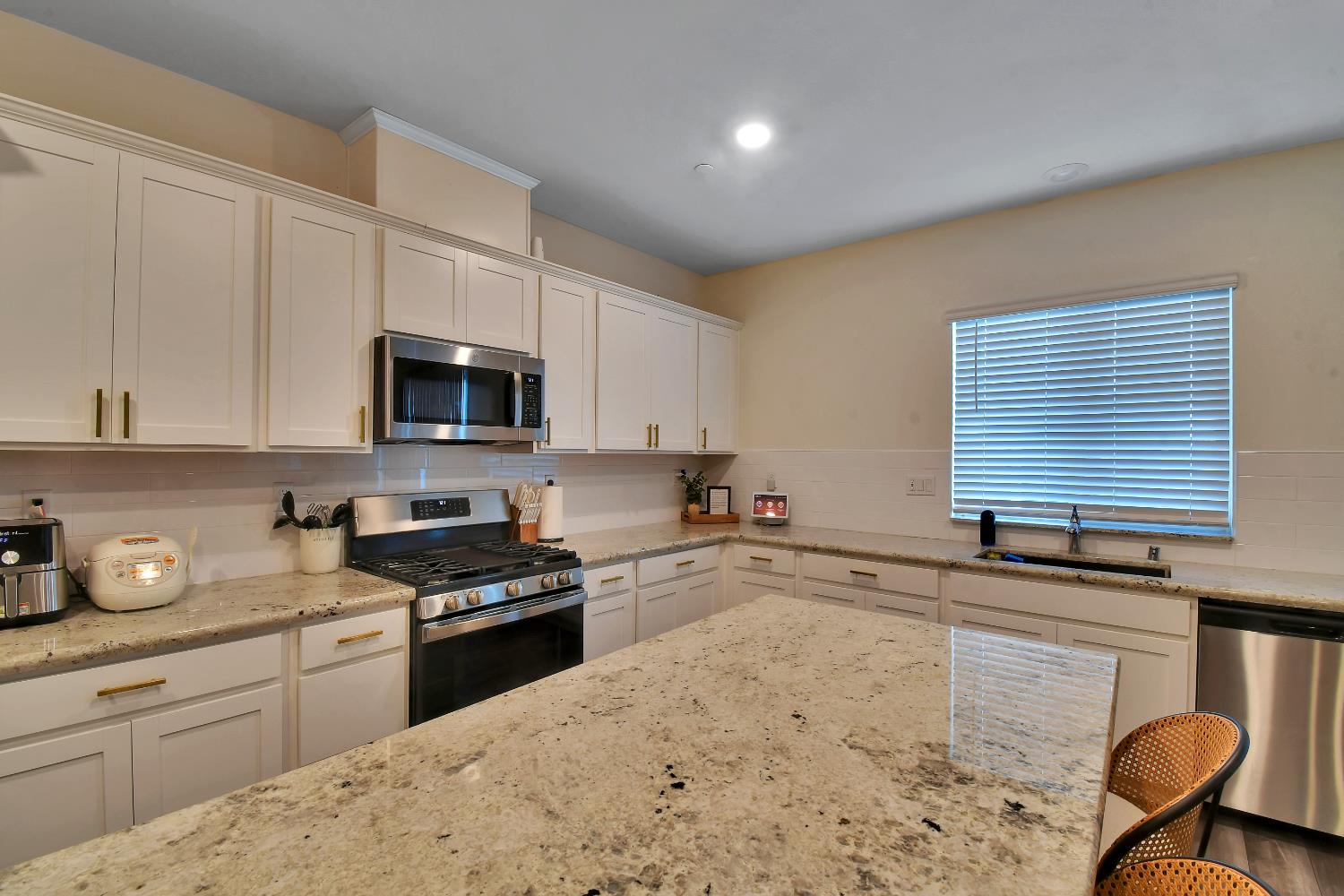 Gatlin Court, Plumas Lake, California image 19