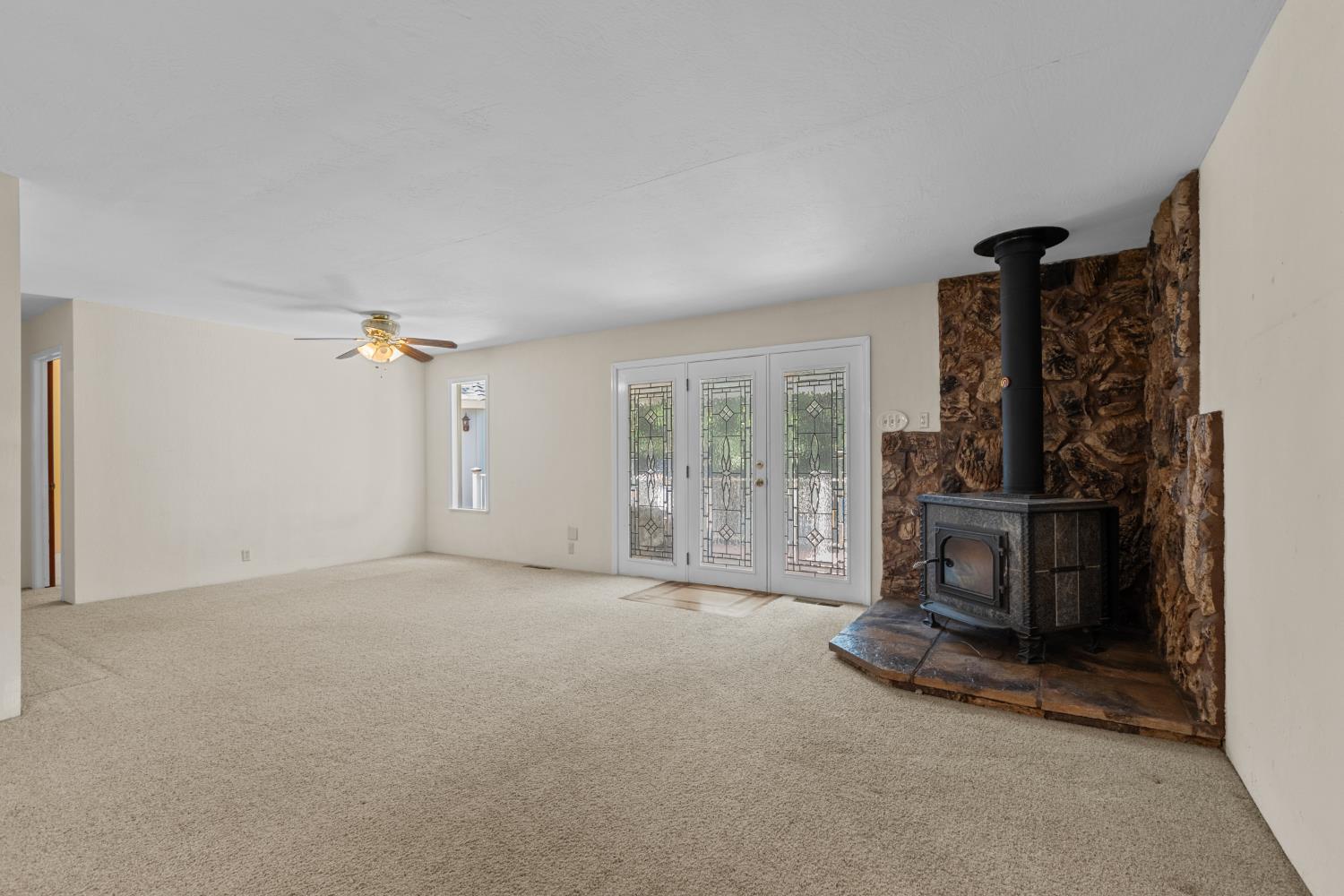 Margot Lane, Pine Grove, California image 14
