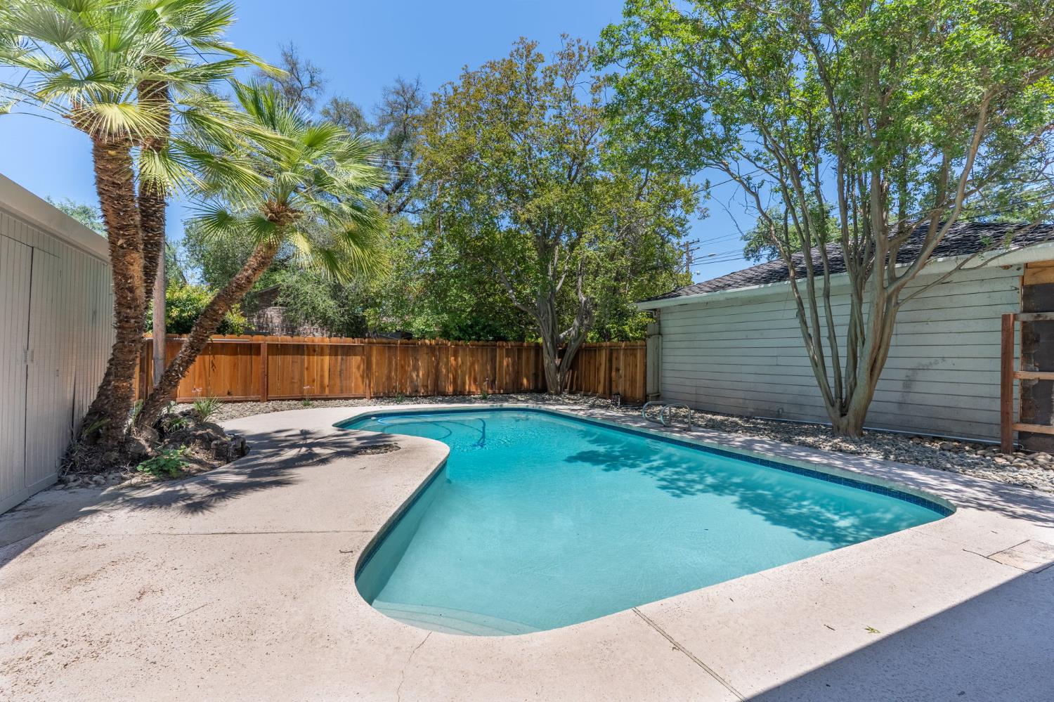 Brady Avenue, Modesto, California image 36