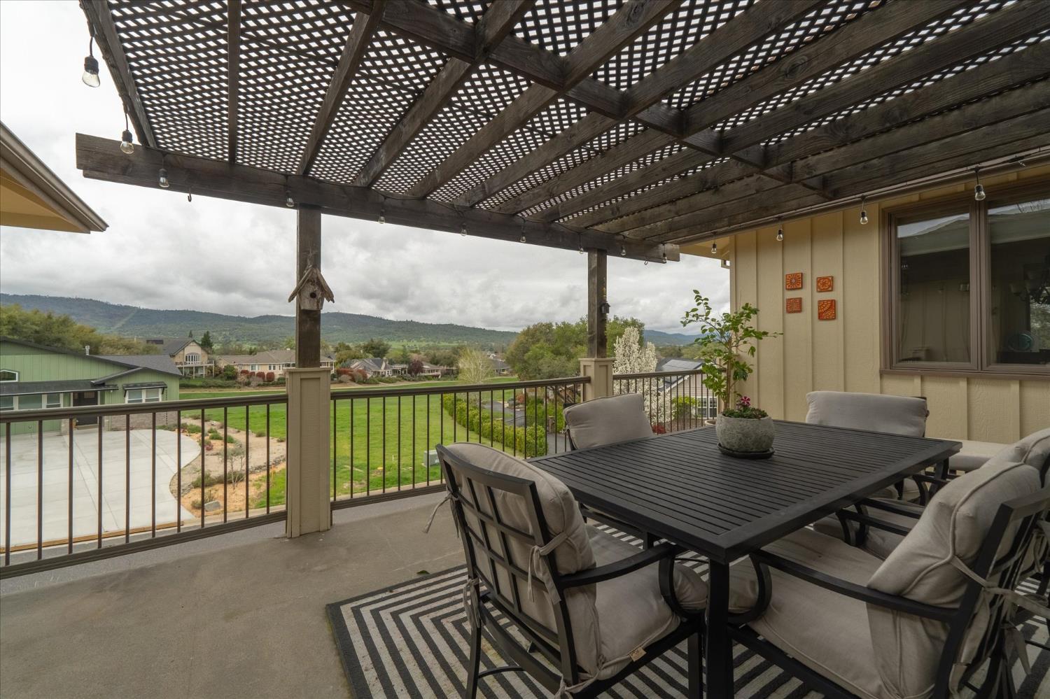 Rosebush Court, Angels Camp, California image 15