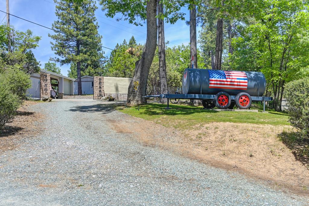 Bear Lane, Somerset, California image 5