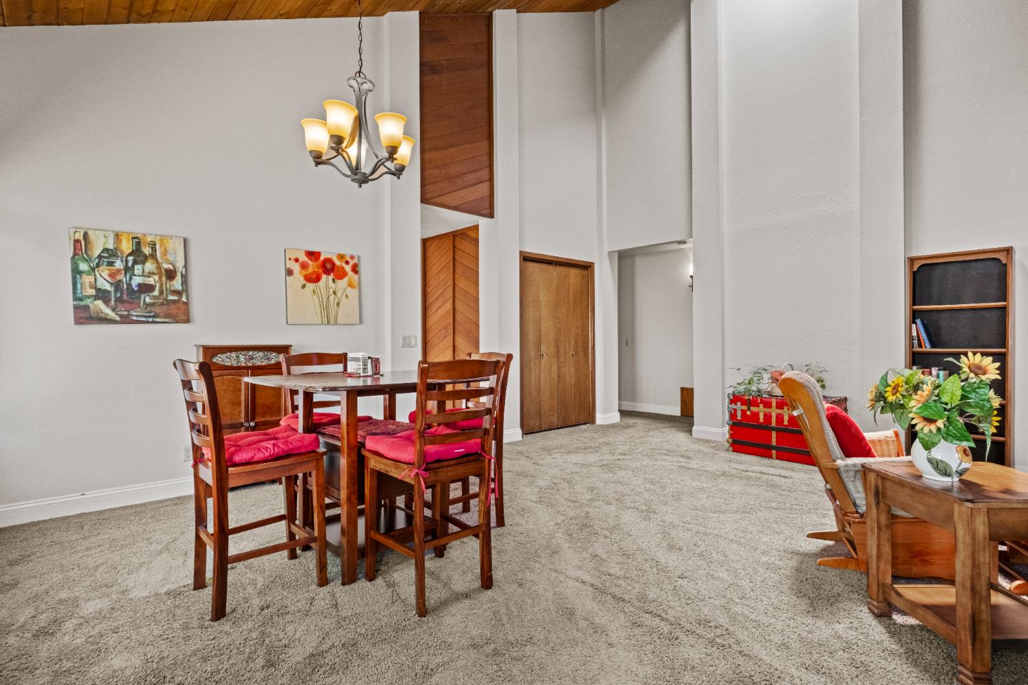 Photo #18: 225042950 Listing: Photo #18