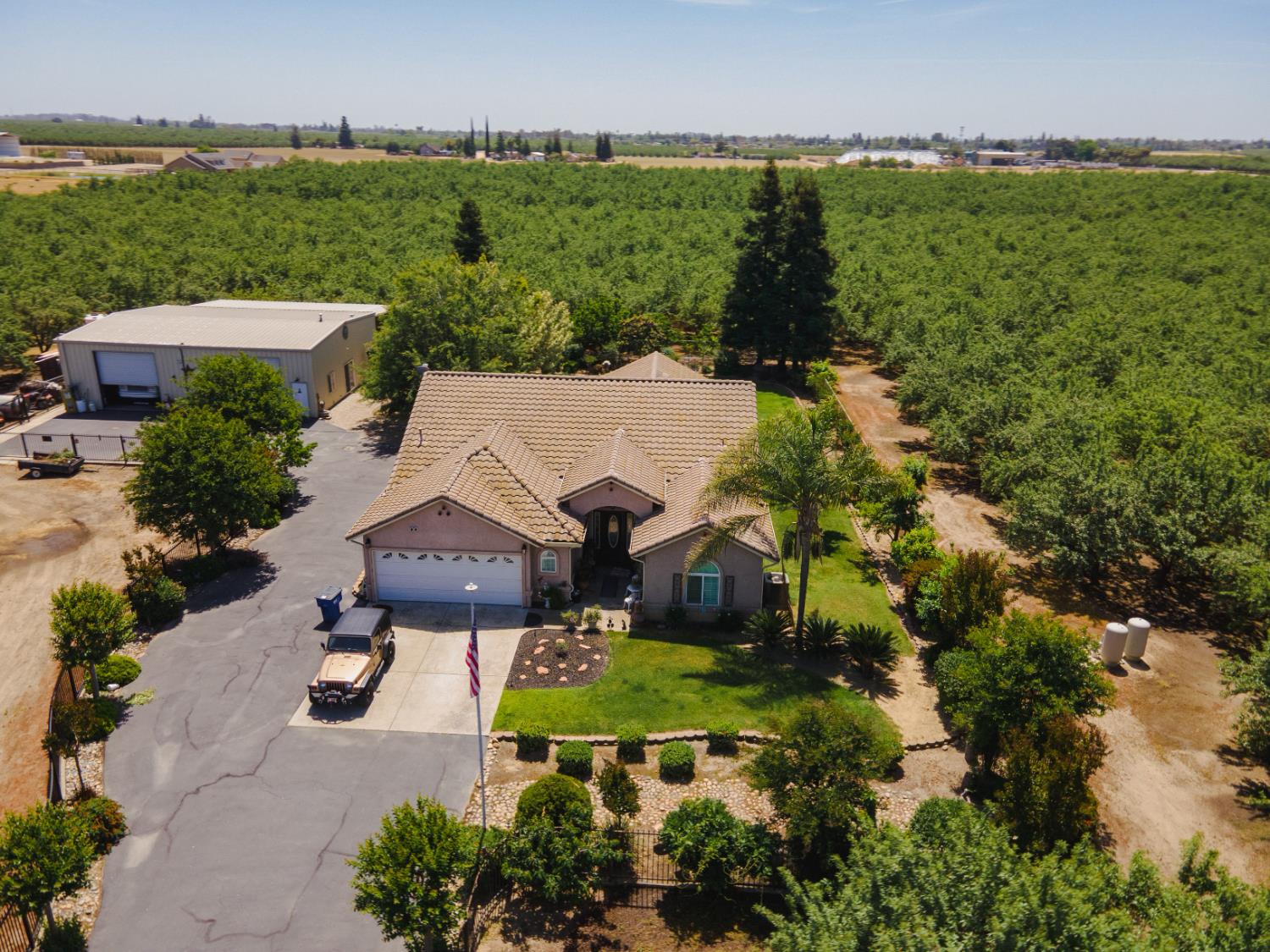 Detail Gallery Image 1 of 72 For 6839 Mercedes Ave, Winton,  CA 95388 - 3 Beds | 3 Baths