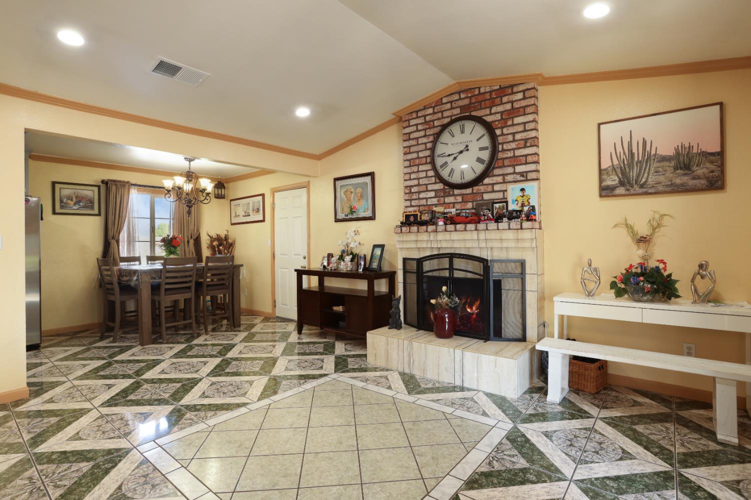 Chinquapin Drive, Modesto, California image 12
