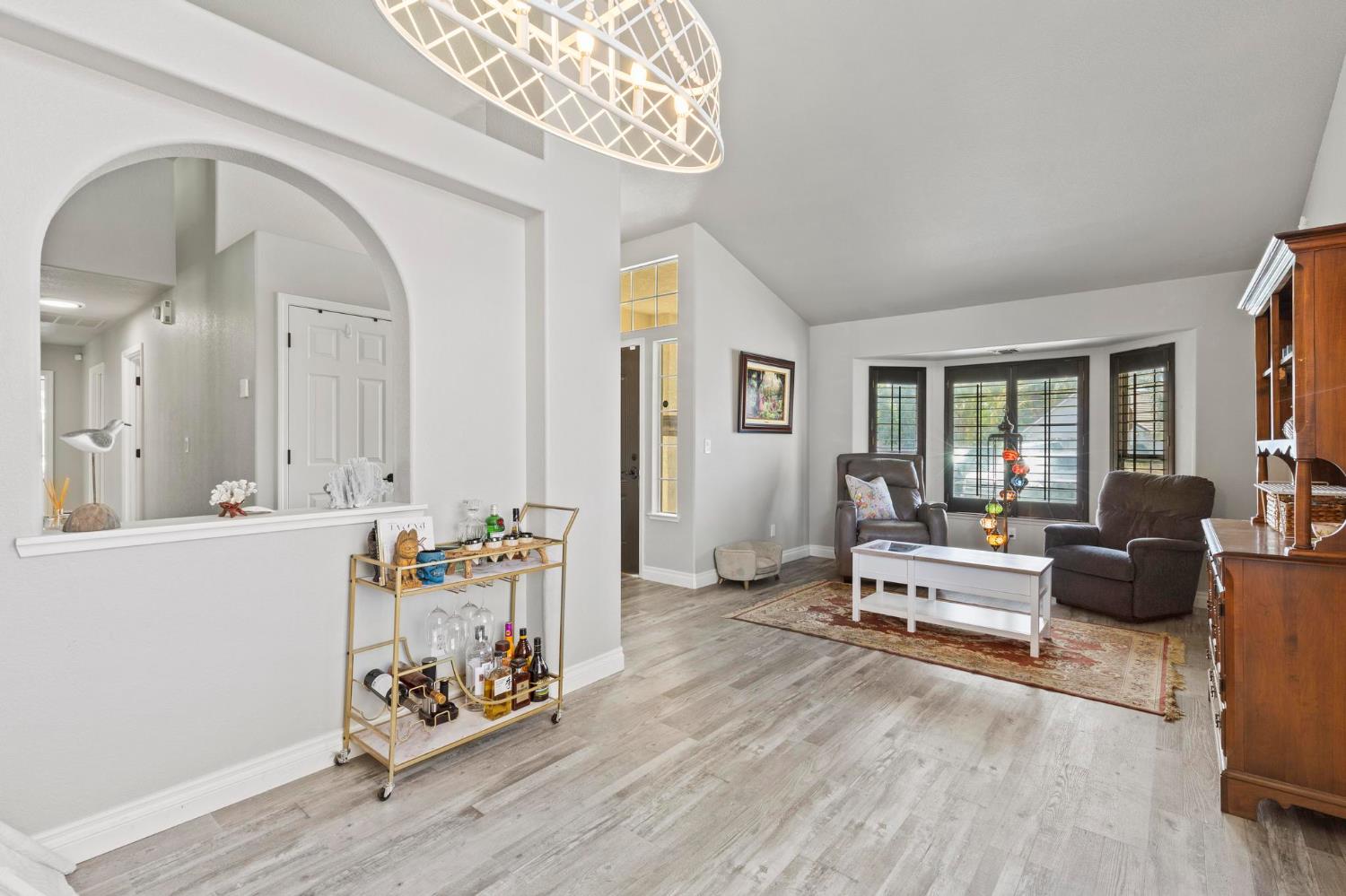 Allen Court, Yuba City, California image 9