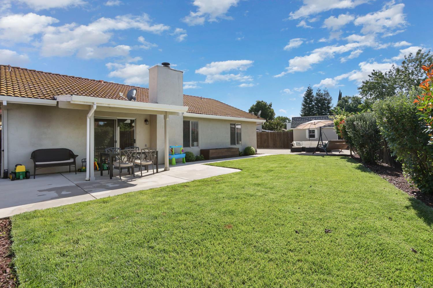 E Deerwood Lane, Tracy, California image 24