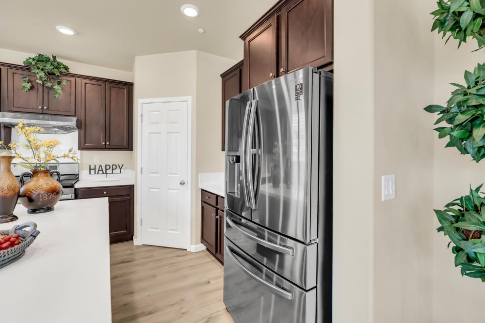 Linnea Court, Elk Grove, California image 16