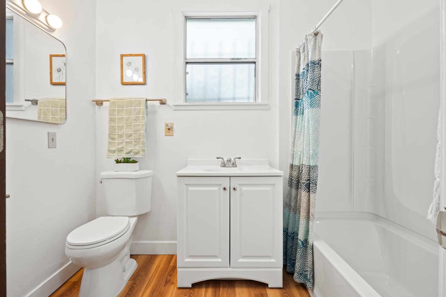 2920 Morcom, Oakland, California image 14